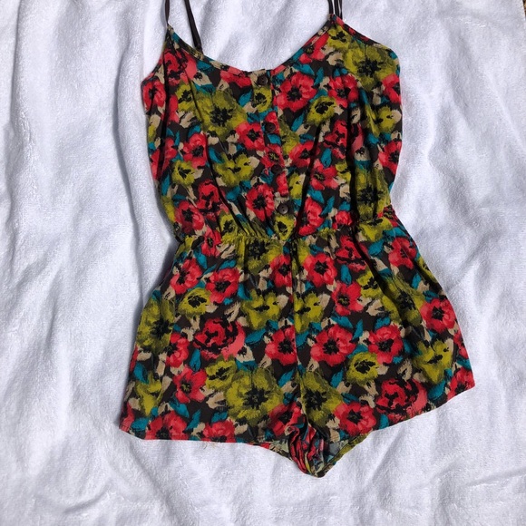 Urban Outfitters kimchi Blue Floral romper Xs - Picture 2 of 5